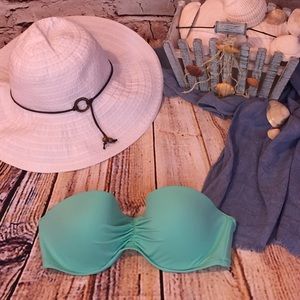 Victoria’s Secret Turquoise Strapless Bandeau Bra